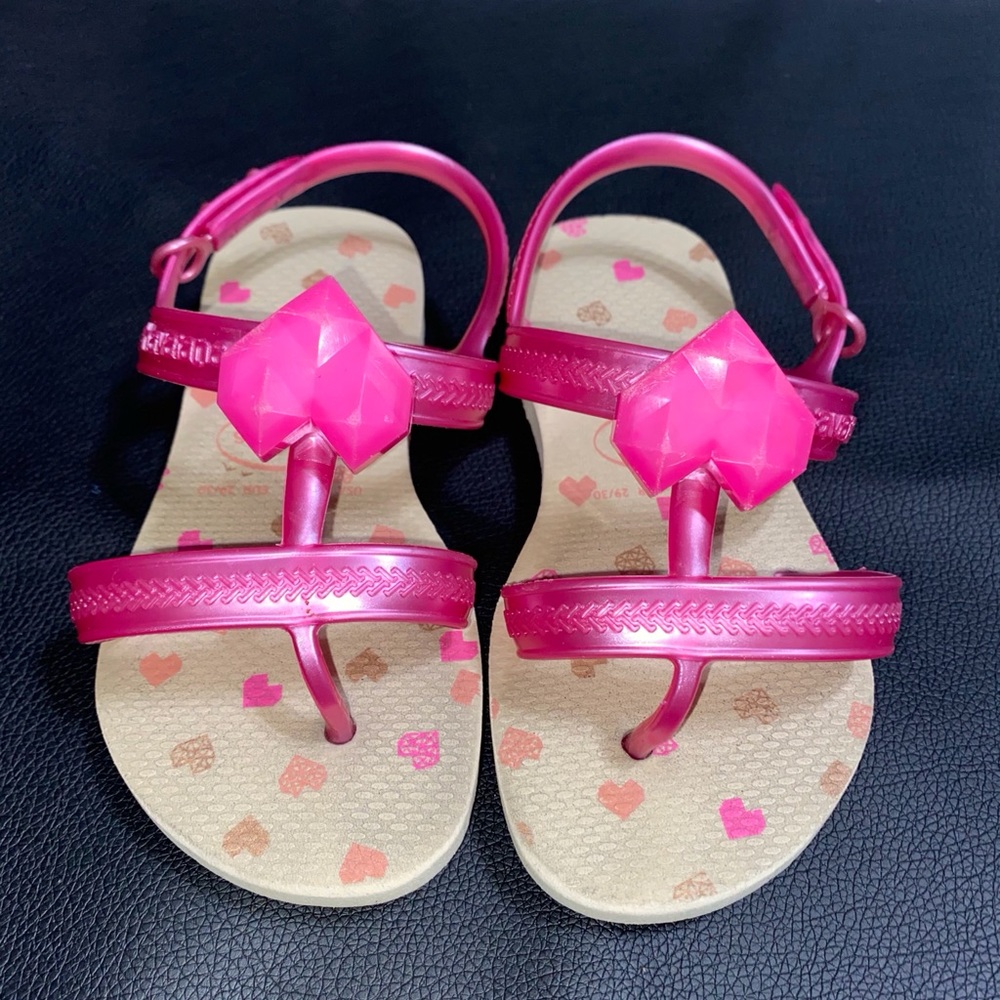 Havaianas Girl Strap Sandal 11 Pink Light Up Heart